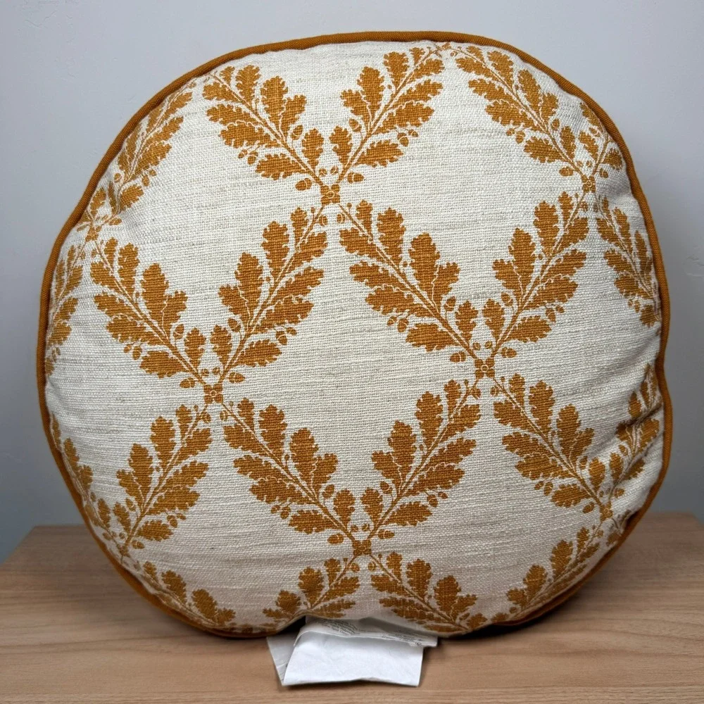 Threshold 16in Linen Blend Round Decorative Pillow Oak Leaf Acorn Fall NWOT